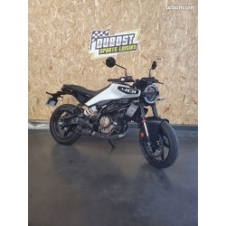 Husqvarna 401 vitpilen 2024- 140 kms 