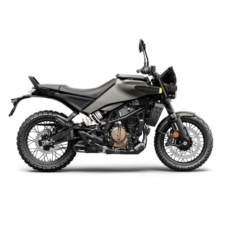 HUSQVARNA 125 SVARTPILEN 2024 DEMONSTRATION
HUSQVARNA 125 SVARTPILEN 2024 DEMONSTRATION