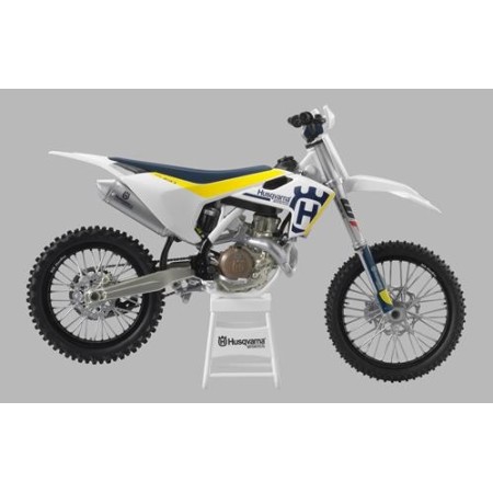 FC 450/17 MODEL BIKE